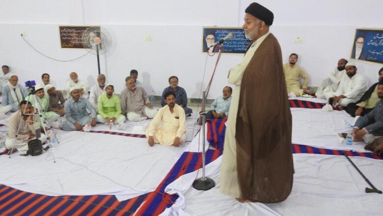 *दरगाह हज़रत अब्बास दरियाबाद मे दो अज़ीम शख्सियतों की याद मे आयोजित सेमिनार मे ओलमा व शायरों ने किया अपने तास्सुरात का इज़हार*