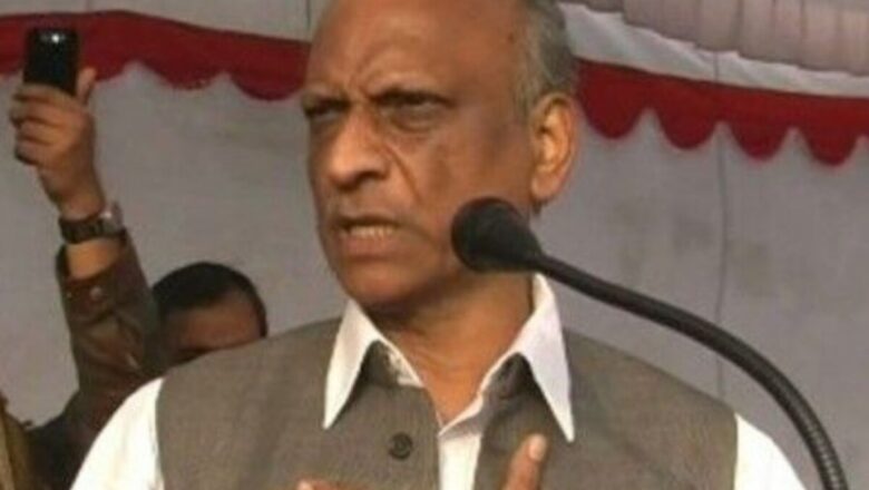 *पूर्व मंत्री राकेश धर त्रिपाठी के घर में घुसे बदमाश, ले गए लाखों रुपए का माल*