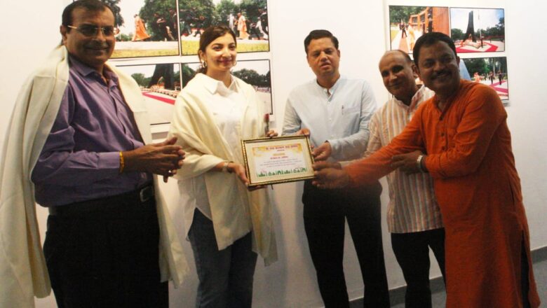 जितेंद्र प्रकाश की तीन दिनी एकल चित्र प्रदर्शनी का हुआ समापन 