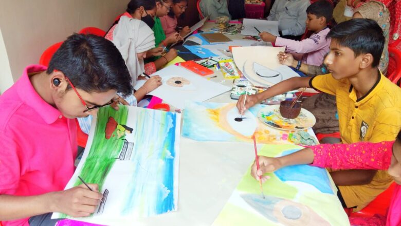 नेत्रदान कांटेस्ट में इरम फातिमा एवं पीस पोस्टर में प्रथम तिवारी रहे प्रथम