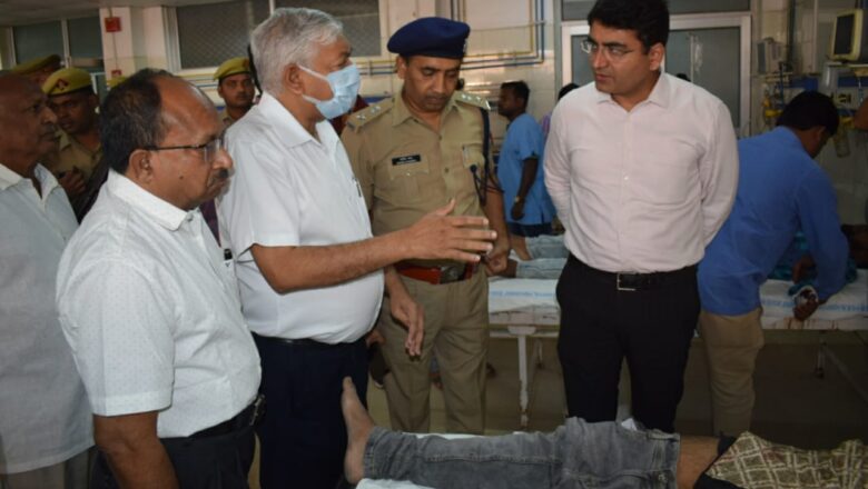 हंडिया में सड़क हादसे में Q5 लोगों की घटना स्थल पर मौत ,1 ने अस्पताल में दम तोड़ा,4 की हालत गंभीर