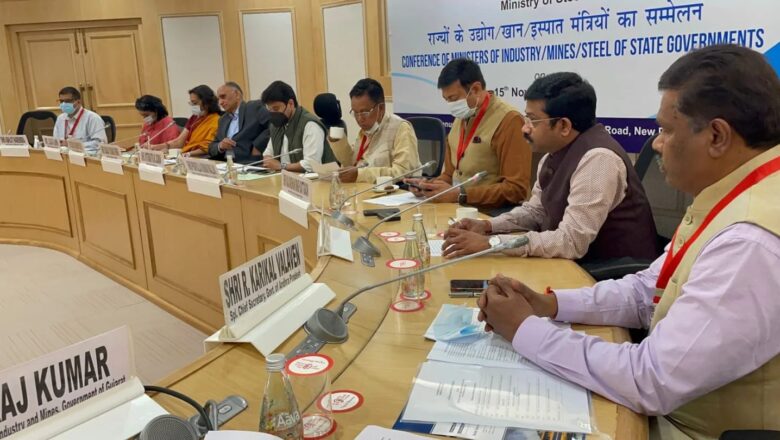 प्रदेश में चल रही विकास की विभिन्न परियोजनाओं से स्टील की मांग एवं खपत में भारी वृद्धि हुई हैः नन्दी