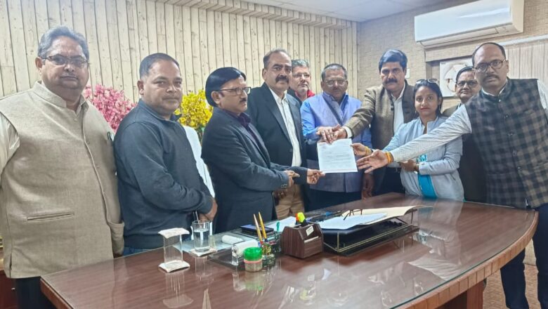 GST के छापों से नाराज व्यापारियों ने ज्ञापन सौंपा