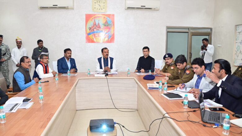 उपमुख्यमंत्री केशव प्रसाद मौर्य ने माघ मेला के तैयारियों की समीक्षा की