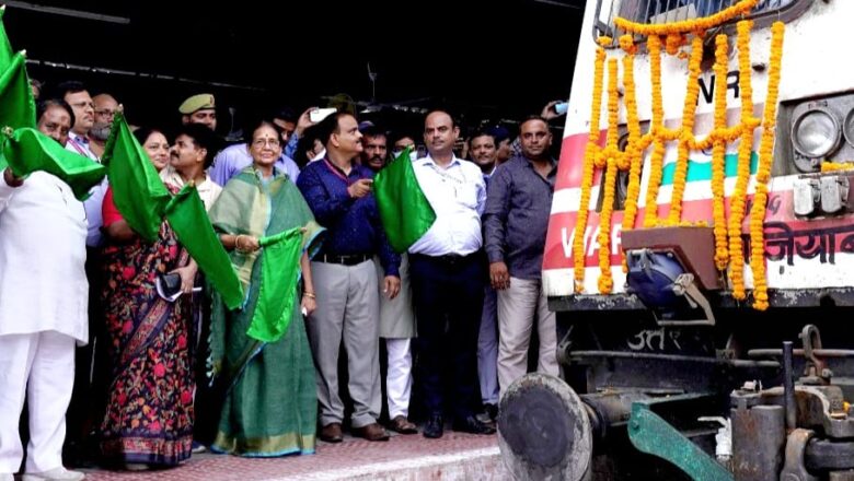 कालिंदी एक्सप्रेस का प्रयागराज जंक्शन तक किया गया विस्तारीकरण