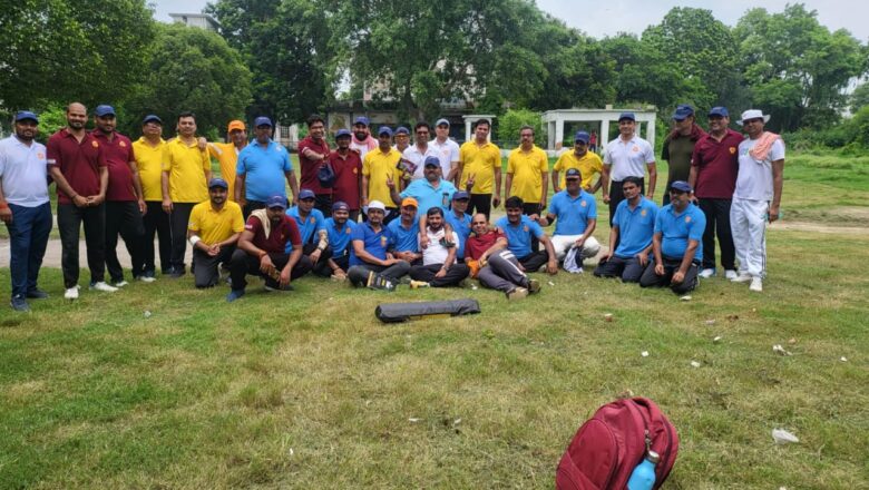 विश्व फ्रेंडशिप डे पर खेला गया फ़्रेंडशिप कप क्रिकेट टूर्नामेंट