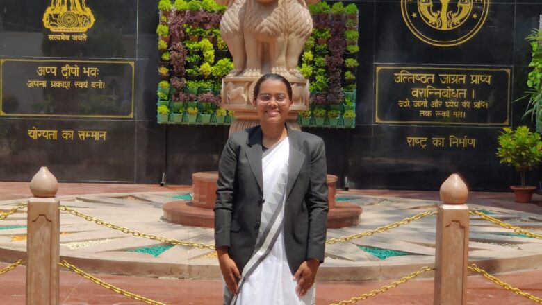 मेधा कुशवाहा का यूपीपीसीएस (जे) में 48 वा स्थान , लोगों ने दी बधाई