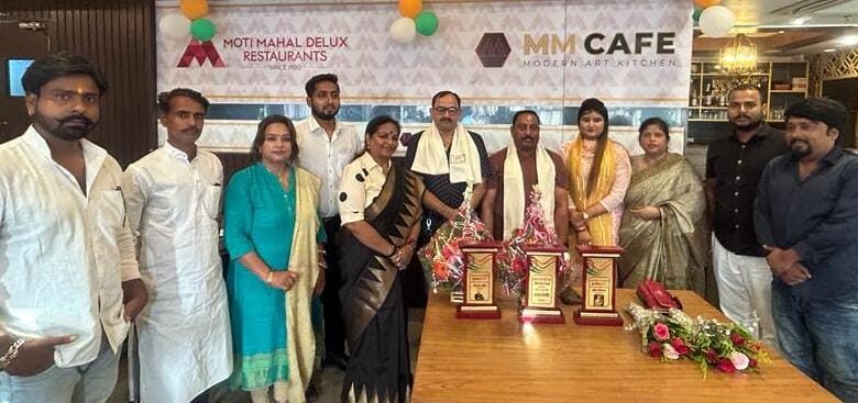 पत्रकारिता में उत्कृष्ठ कार्य करने वाले पत्रकारों को किया गया सम्मानित