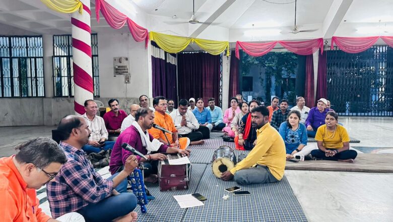 चित्रगुप्त मंदिर पर हुआ हनुमान चालीसा एकादश पाठ और चित्रगुप्त चालीसा