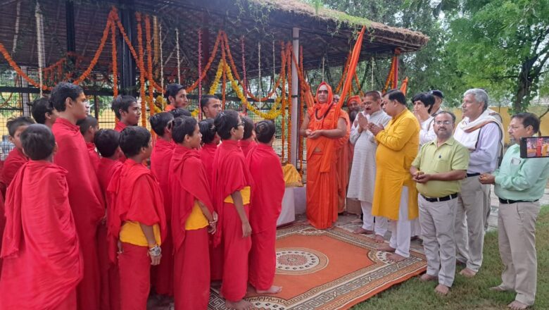 ब्रह्मलीन शंकराचार्य निरंजन देवतीर्थ के संदेश का करेंगे व्यापक प्रचार: जगद्गुरु अधोक्षजानंद