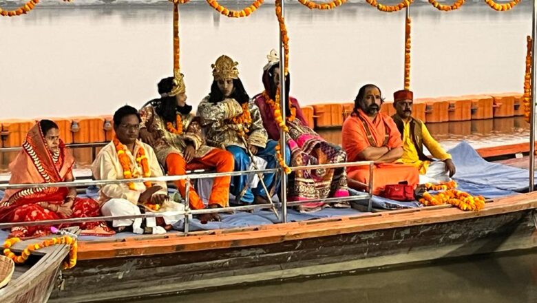 असंख्य दीपमालिकाओ से प्रकाशित हुआ “श्रृंगवेरपुर धाम”,3 दिवसीय श्रृंगवेरपुर महोत्सव सम्पन्न