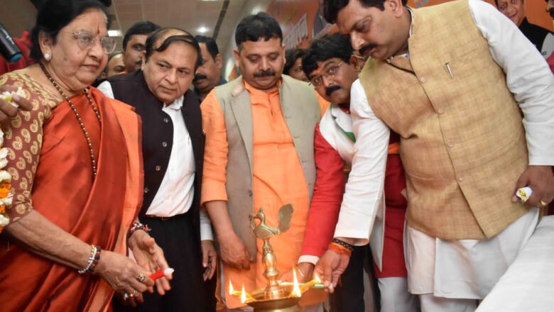 भारतीय अर्थव्यवस्था का फ्रीडम फाइटर है व्यापारी (रविंद्र जायसवाल)