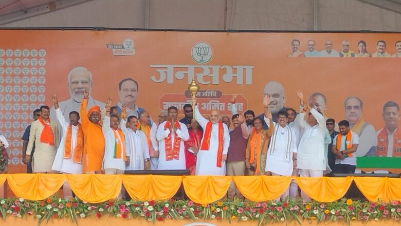 सम्मान से जीना है तो वोट मोदी को मुस्लिम मतदाता भारतगंज