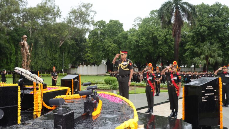 सूर्या कमान के आर्मी कमांडर लेफ्टिनेंट जनरल अनिंद्य सेनगुप्ता युवाईएसएम, एवीएसएम, वाईएसएम का संस्कारधानी जबलपुर, मुख्यालय मध्य भारत एरिया और उसके अंतर्गत सैन्य संस्थानों का किया दौरा