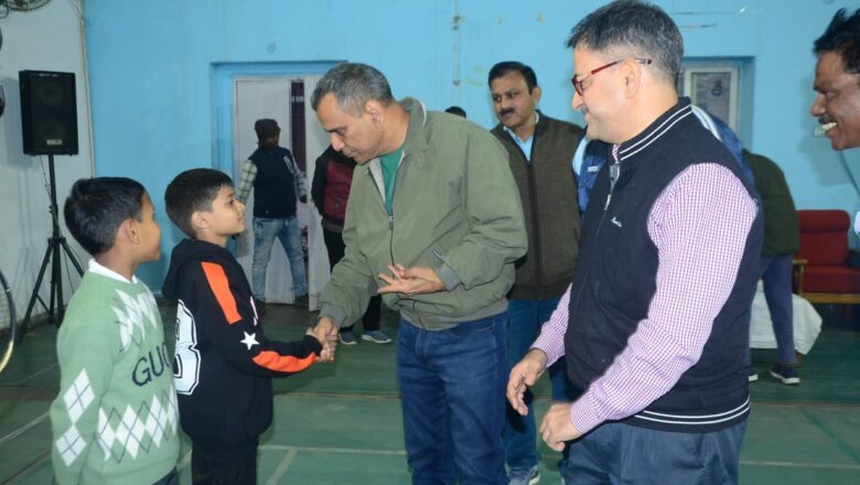 स्व0 एच० के० हान्डू मेमोरियल बैडमिन्टन टूर्नामेंट का हुआ शुभारम्भ