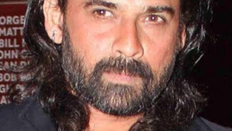 बॉलीवुड के फिल्म अभिनेता मुकुल देव के निधन पर भावुक सेलेब्स