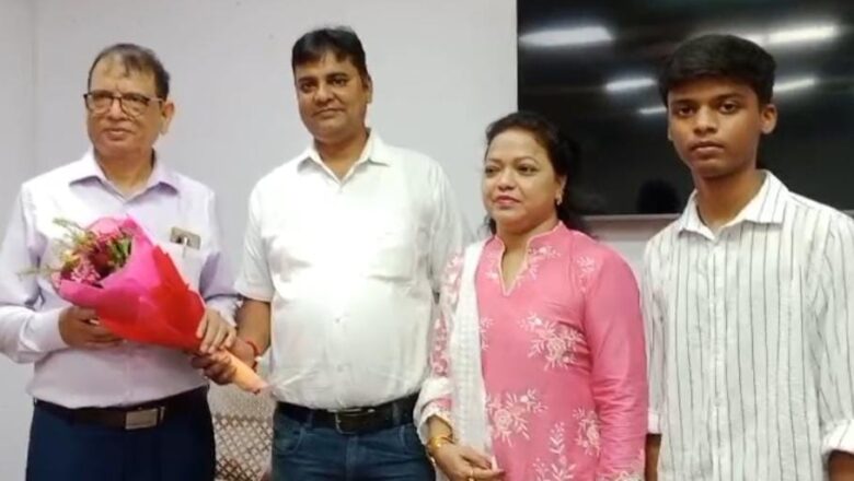 रेलवे अस्पताल में कहीं ख़ुशी कहीं गम का माहौल दिखा