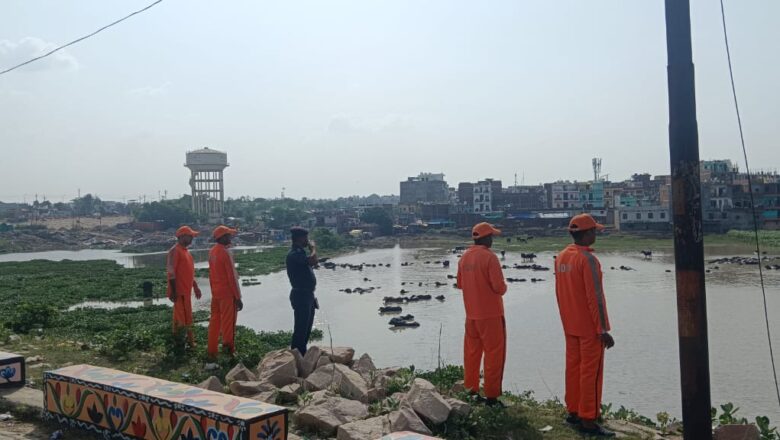 NDRF टीम ने किया बाढ़ प्रभावित का निरीक्षण