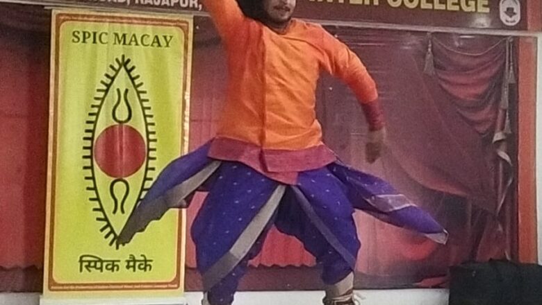 रानी रेवती देवी में स्पिक मैके द्वारा कथक का आयोजन,प्रसिद्ध कथक कलाकार रुद्रशंकर मिश्र ने छात्र-छात्राओं के समक्ष अपनी प्रस्तुति दी