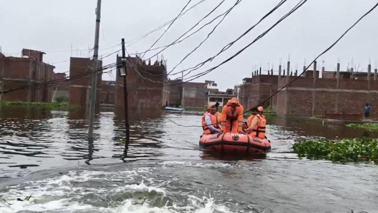 राजापुर के गंगानगर क्षेत्र में 500 से अधिक घर जलमग्न, NDRF-SDRF का रेस्क्यू ऑपरेशन जारी