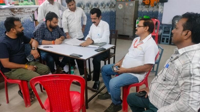 बाढ़ पीड़ितों की मदद को आगे आये समाज सेवी