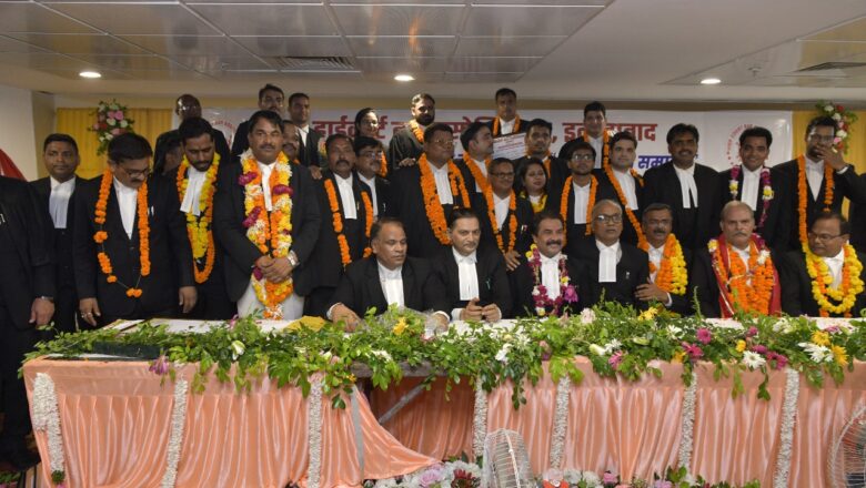 हाईकोर्ट बार की नवनिर्वाचित कार्यकारिणी ने पदभार संभाला 