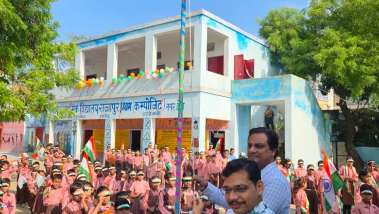 रोटरी क्लब ऑफ इलाहाबाद ग्रैंड के द्वारा स्वतंत्रता दिवस मनाया गया 