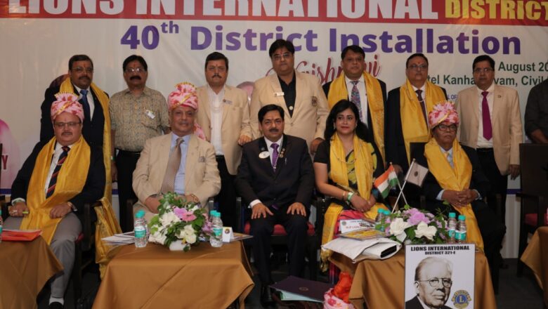 प्रयागराज के “होटल कान्हा श्याम “में* मडलं का अधिष्ठापन समारोह बहुत ही भव्यता के साथ हुआ संपन्न