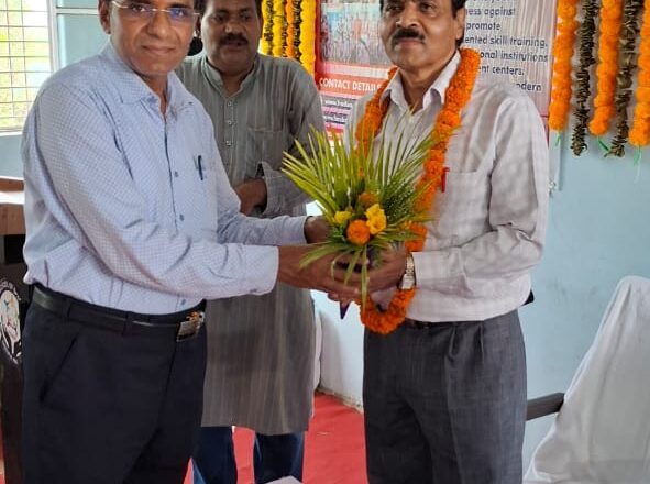 समदरिया स्कूल में आयोजित दो दिवसीय निःशुल्क नेत्र एवं स्वास्थ्य परीक्षण शिविर का हुआ समापन