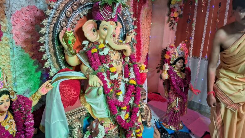 महाराष्ट्र लोक सेवा मंडल में विराजित हुए गजानन