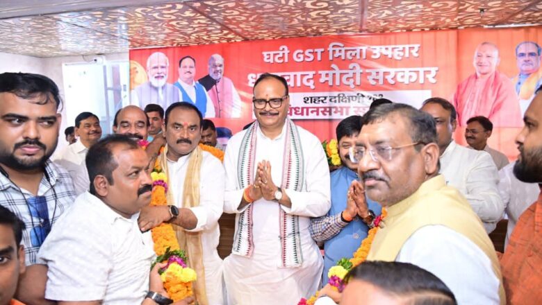 सपा कांग्रेस के लोग बहरूपिए इन्होंने उत्तर प्रदेश को लूटने का काम किया : ब्रजेश पाठक