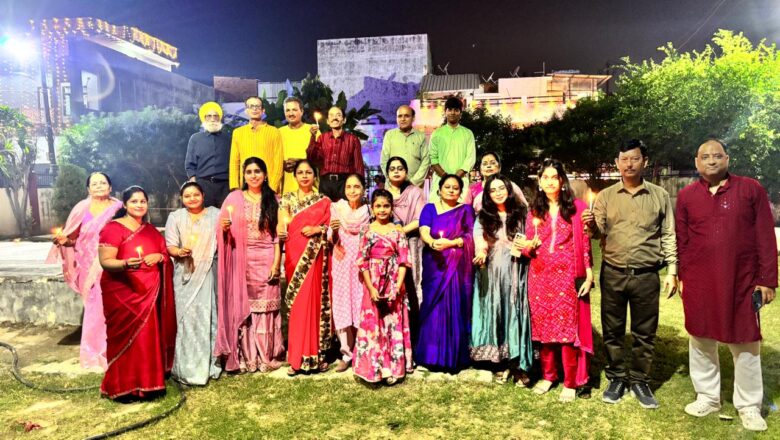 करैली दुर्गापूजा पार्क में धूमधाम से मनाया गया दीपावली उत्सव