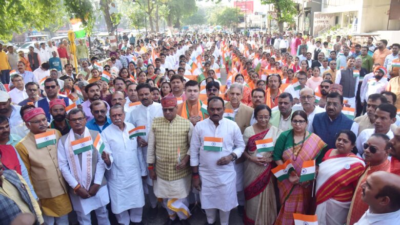 वंदेमातरम एक महामंत्र है : श्रीमाली