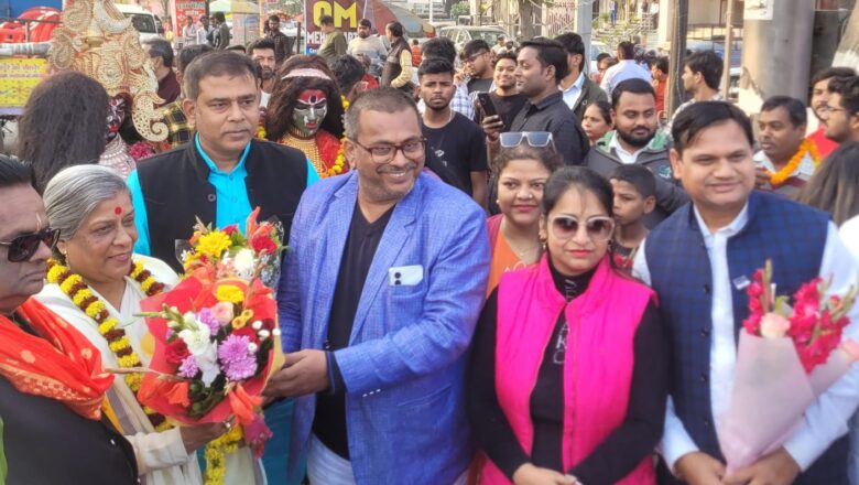 NCZCC के द्वारा निकाली गई संस्कृति यात्रा का व्यापारियों ने किया स्वागत