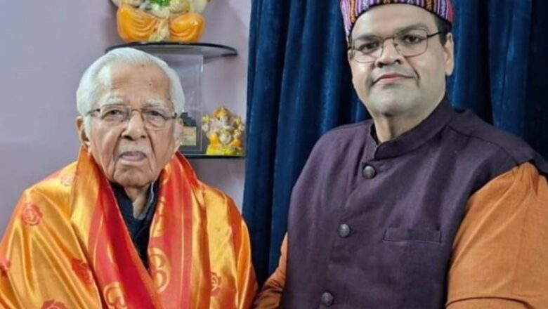 राम नाईक भूतपूर्व राज्यपाल उत्तर प्रदेश द्वारा मुम्बई में डाॅ. शमशेर जमदग्रि अपर आयुक्त का साक्षात्कार लोकार्पित – नंद कुमार