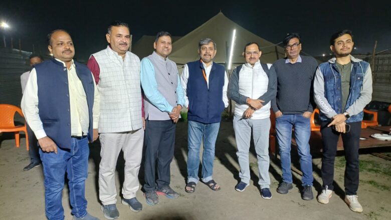 प्रयागराज प्रेस क्लब ने किया पत्रकार परिवार मिलन कार्यक्रम 