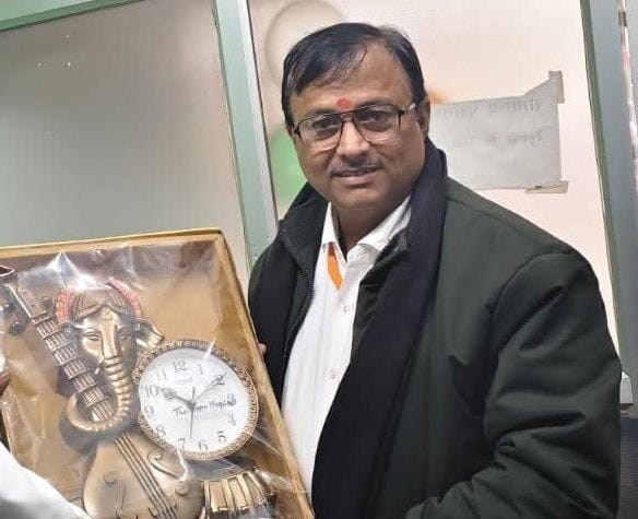 महादेव के विशालकाय स्वरूप का महाशिवरात्रि  (जीवन और चेतन के मिलन का प्रतीक महाशिवरात्रि हैं)