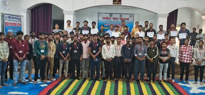 इलाहाबाद डिग्री कॉलेज में राष्ट्रीय सेवा योजना के सात दिवसीय शिविर का हुआ समापन
