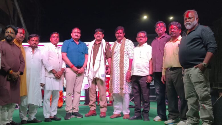 फाफामऊ में भव्य होली मिलन समारोह, व्यापारियों और जनप्रतिनिधियों ने दिया एकता का संदेश