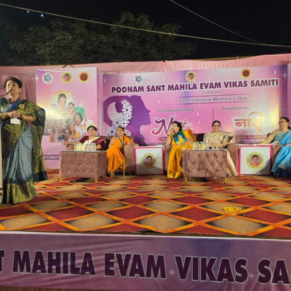 बिन बिटिया घर , समाज सब सूना : कमलावती सिंह  ” नारी ” विषय पर संगोष्ठी के आयोजन में सम्मानित की गईं मातृ शक्ति