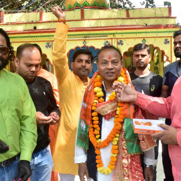 पूरी ऊर्जा व उत्साह के साथ काम करें: संजय गुप्ता  नवनियुक्त जिला कार्यसमिति सदस्यों पदाधिकारियों को महानगर अध्यक्ष ने दी बधाई