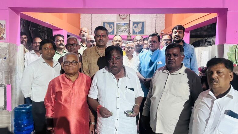 धूमनगंज स्थित चित्रगुप्त मंदिर में धूमधाम से मनाया गया भगवान चित्रगुप्त का प्राकट्योत्सव