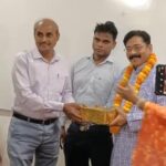 आकाशवाणी प्रयागराज ने संगीत नाटक अकादमी उत्तर प्रदेश द्वारा अकादमी पुरस्कार के चयनित कलाकारों को सम्मानित किया 