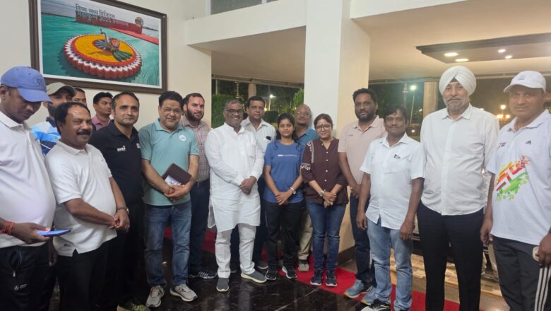 क्रीड़ा भारती काशी प्रांत ने खेल को ‘मौलिक अधिकार’ बनाने की मांग को लेकर सौंपा ज्ञापन