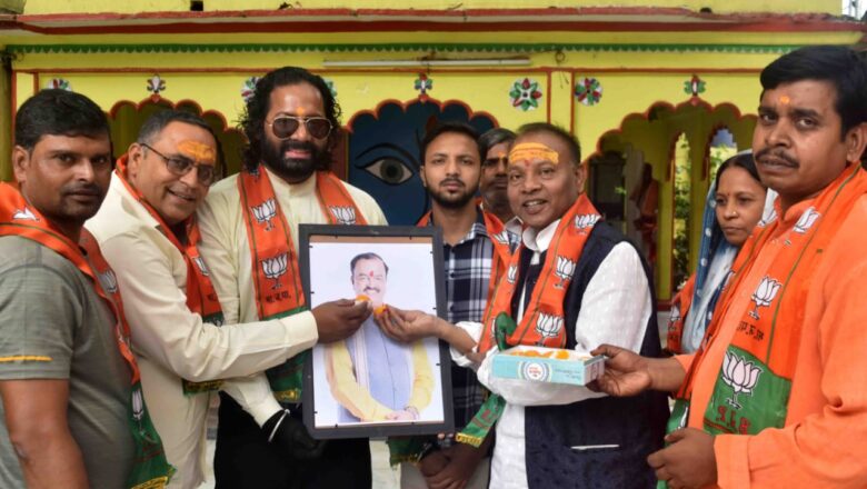 डिप्टी सीएम के जन्मदिवस पर हलुआ, शर्बत, लस्सी का हुआ वितरण  कार्यकर्ताओं ने किया सुंदरकांड का पाठ