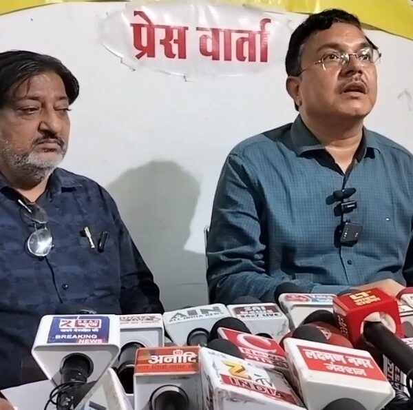 ए के इंफ्रा ड्रीम लिमिटेड कंपनी के निदेशक उमाकांत कुशवाहा ने कंपनी को बदनाम करने की साजिश रचे जाने का लगाया आरोप