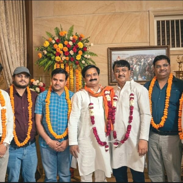 उत्तरप्रदेश सर्राफा मंडल का हुआ गठन, अनूप वर्मा बने नगर अध्यक्ष 