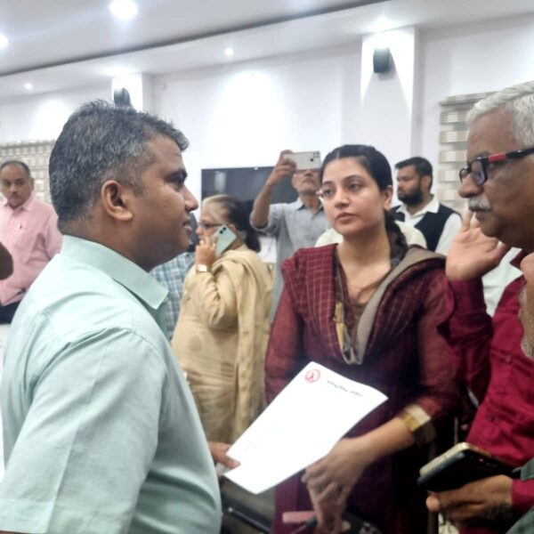 पत्रकारों की सुरक्षा होगी-मनीष वर्मा  पत्रकारों पर बढ़ते हमलों और धमकियों पर जताई चिंता, सुरक्षा के लिए सख्त व्यवस्था की मांग