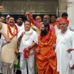 भरतकूप से शुरू हुई बुंदेलखंड संयुक्त मोर्चा क़ी गांव -गांव पांव -पांव यात्रा