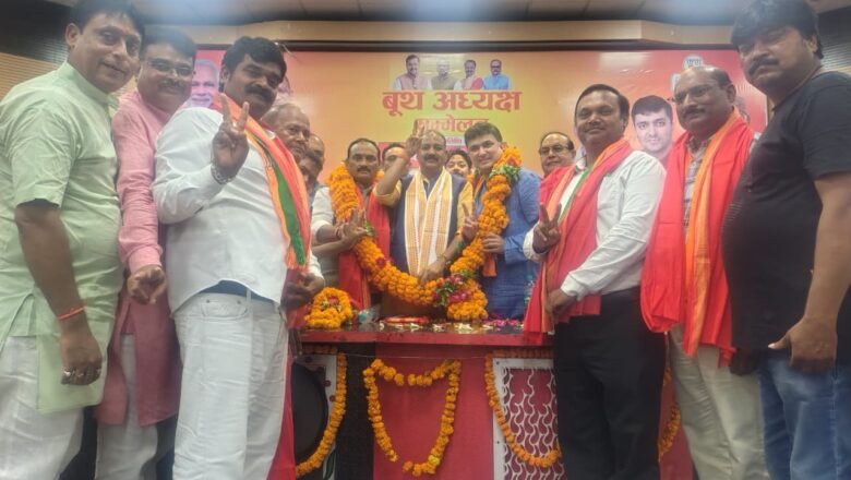 बूथ सम्मेलन में 2027 का रोडमैप तैयार भाजपा प्रयागराज महानगर के शहर उत्तरी दक्षिणी एवं शहर पश्चिमी विधानसभा का बूथ सम्मेलन का हुआ आयोजन